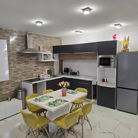 Tom Apartmans 1 * Siofok